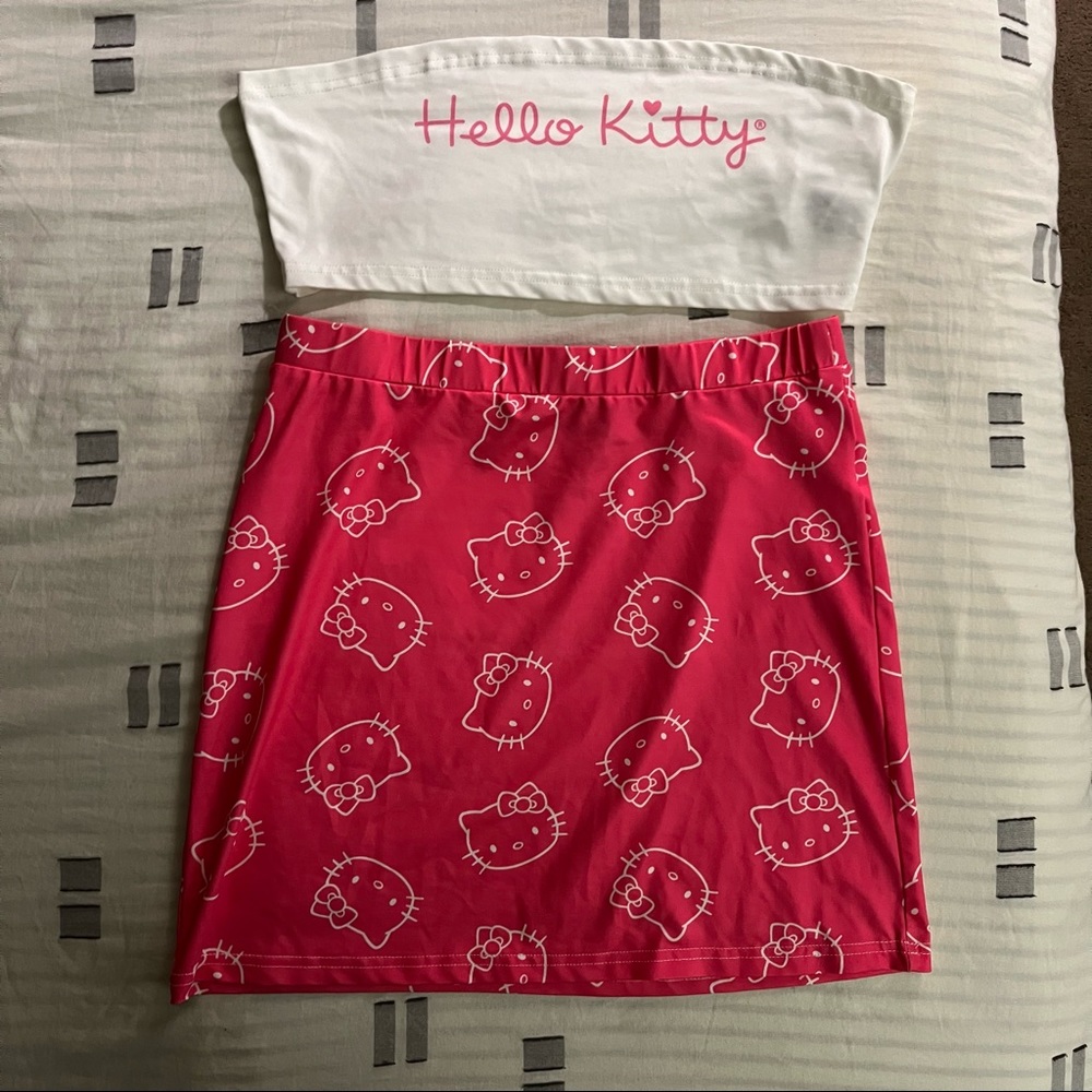 SHEIN X Hello Kitty and Friends Letter Graphic Tube Top & Cartoon Graphic Skirt